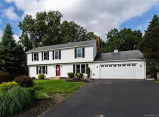 54 Rustic Oak Dr, Southington, CT 06489