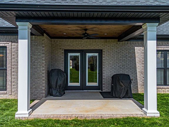 4th image of 3914 Pines Rd