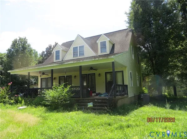 388 Bugan Villa Dr, Shacklefords, VA 23156