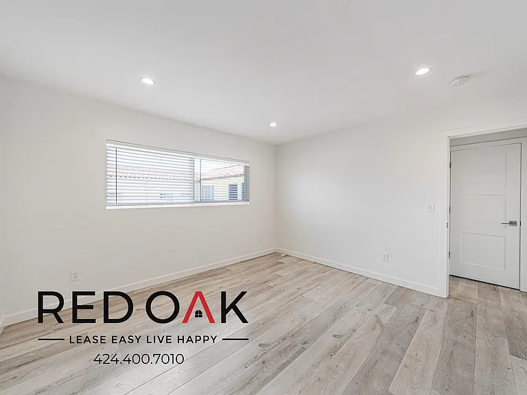 254 S Normandie Ave #9 — Photo 11