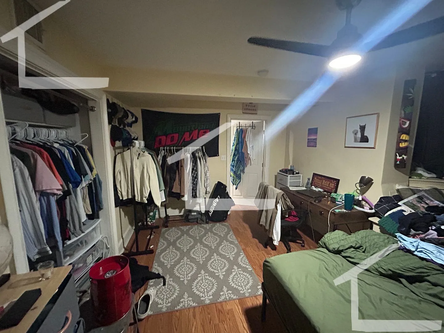 Nicely priced 6-bedroom, 2-bathroom apartment in Mission Hill available for a 9/1/26 move-in! — Photo 3