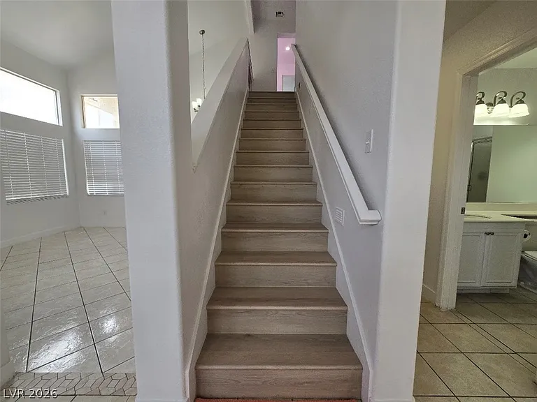3515 Autumn Rain Ct — Photo 8