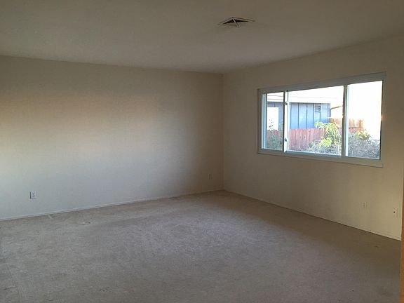 Living room_12152015