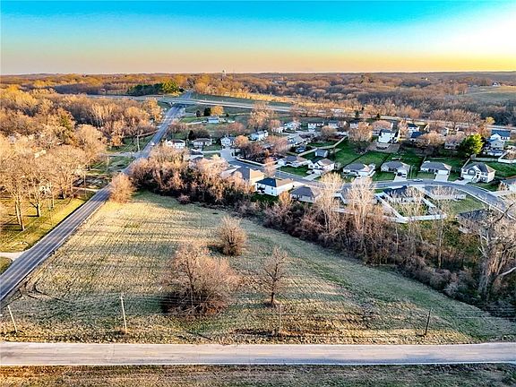 3rd image of S 11th Street Rd