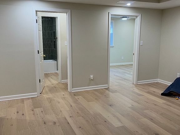 2nd image of 4996 N Peachtree Rd Unit 1