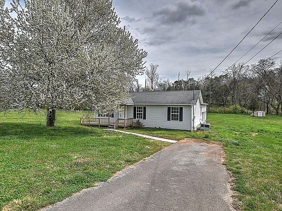 3rd image of 717 Ross Dr