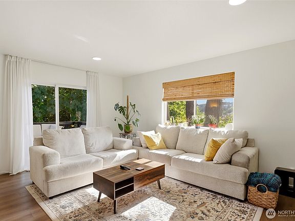 5th image of 3631 W F Street