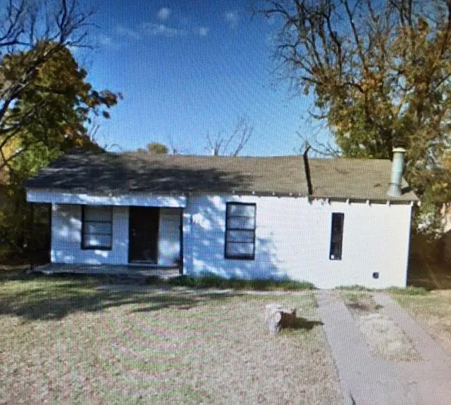 2802 Lawrence Rd — Photo 1