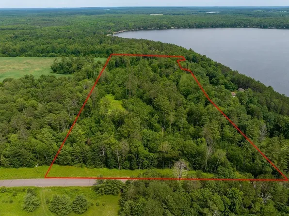 Perry Ln, Spooner, WI 54801