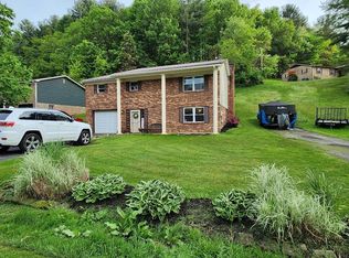 102 Sue Ln, Daniels, WV 25832