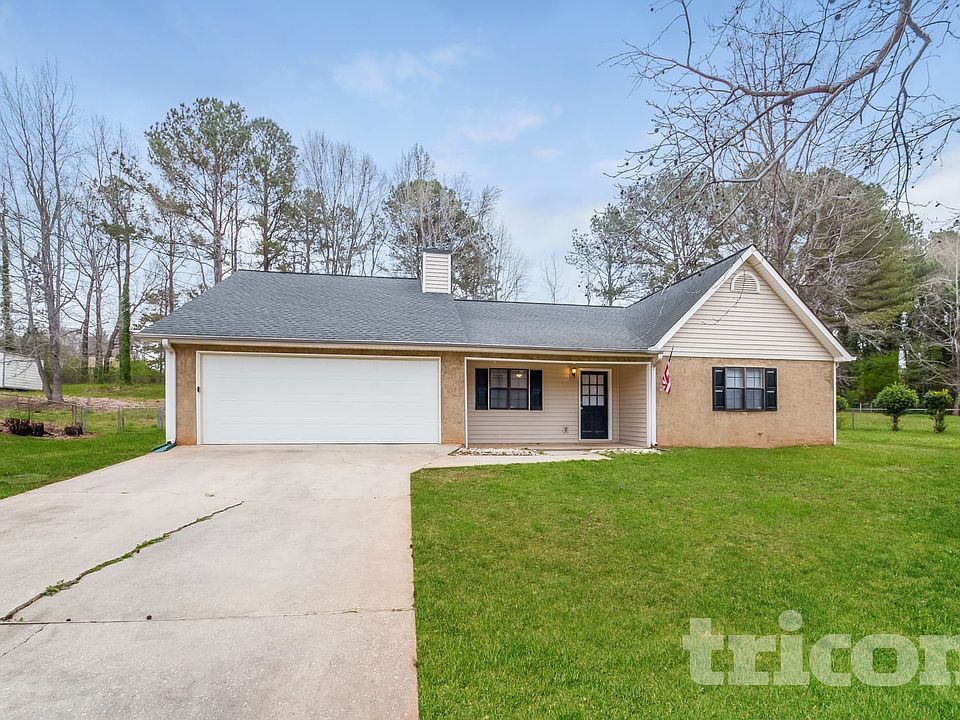 1st image of 134 Belair Trl
