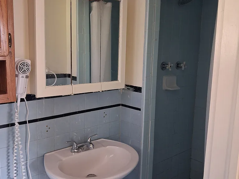 411 Barclay Ave — Photo 11