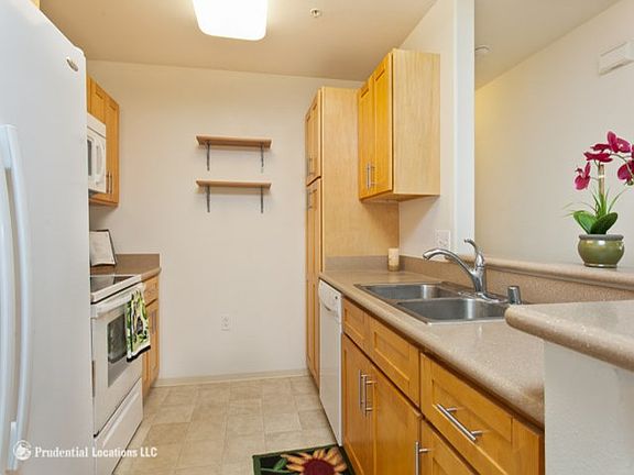 5th image of 91-1013 Kamaaha Ave APT 301