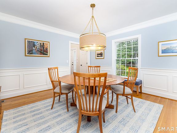 4th image of 34 Sudbury Way