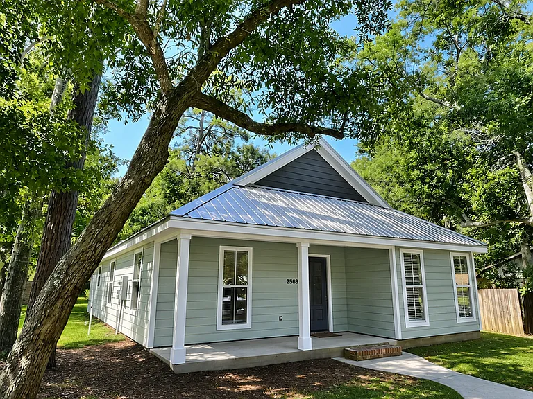 2508 Havard Rd — Photo 1