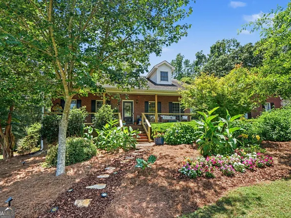 129 Tanglewood W, Royston, GA 30662