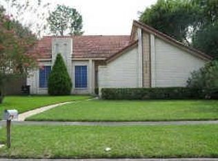 3919 Saratoga Dr, Houston, TX 77088