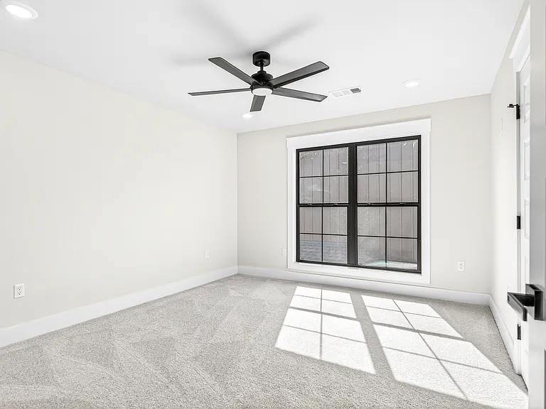 6811 Fir St — Photo 35