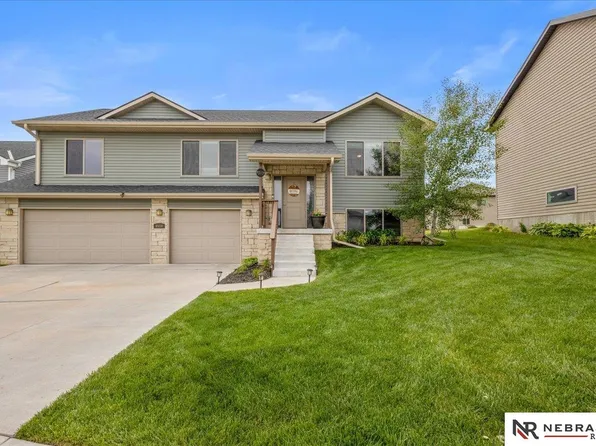 6510 Grays Peak Dr, Lincoln, NE 68521