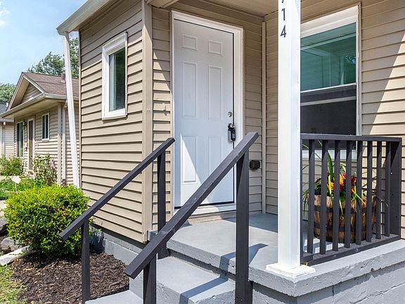 4th image of 22714 Heussner Ave