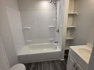 533 Broadway #6, Watervliet, NY 12189