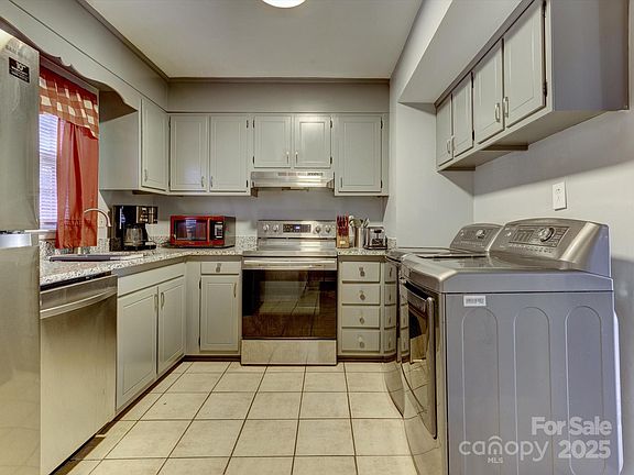 4th image of 4609 Coronado Dr APT O