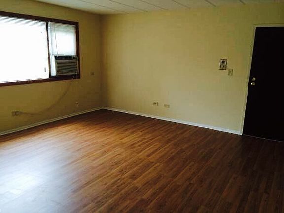 2nd image of 10S510 Echo Ln APT 6