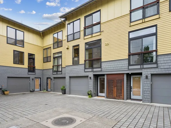 5123 S Corbett Ave #E, Portland, OR 97239
