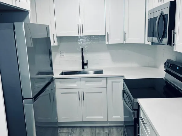 930 N 14th Ct #6, Hollywood, FL 33020