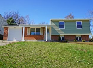 945 Beechmeadow Ln, Cincinnati, OH 45238