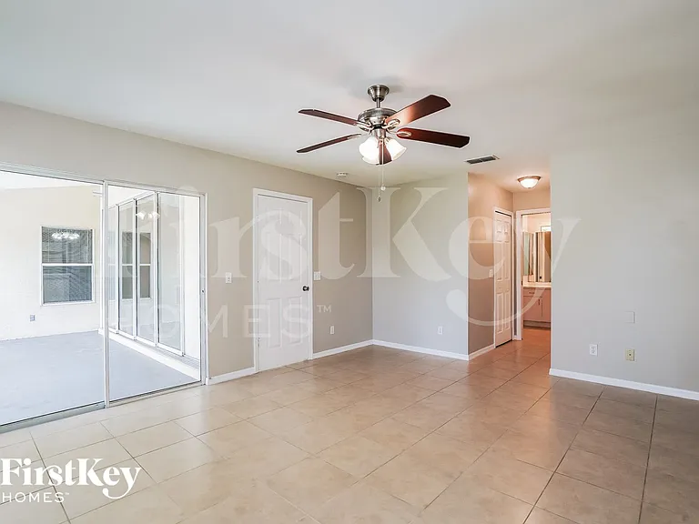 8381 Bahamas Rd — Photo 10