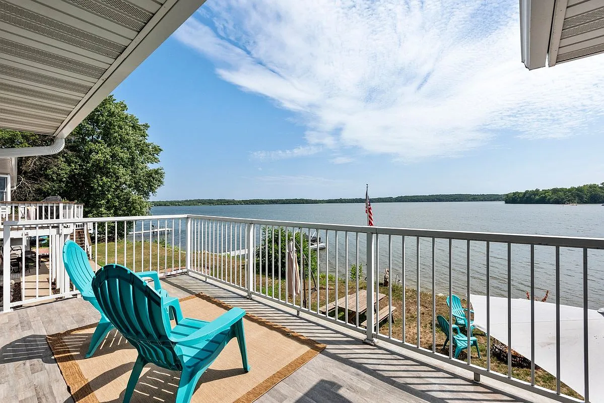 2 bed, 2.0 bath, 1672 sqft, $2,300 — Photo 4