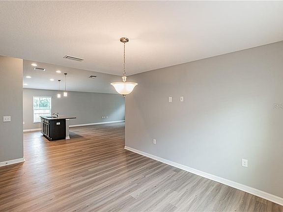 5th image of 1101 E 26th Ave