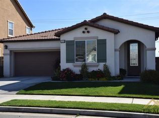 6001 Pilar Way, Bakersfield, CA 93306
