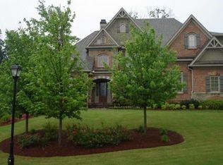 7779 Stables Dr, Sandy Springs, GA 30350