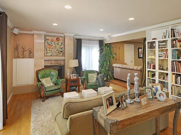 4th image of 1554 Pam Ln