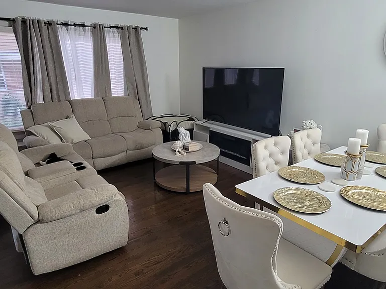 445 E Lincoln St — Photo 10