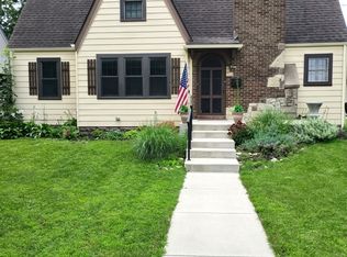 194 W 4th St, Manteno, IL 60950