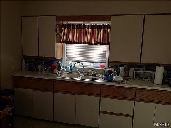 2nd image of 805 N 17th St
