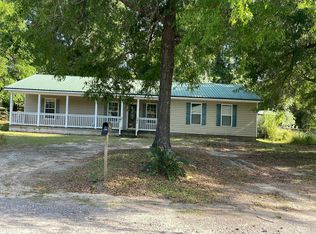 7891 Suellen St, Sneads, FL 32460
