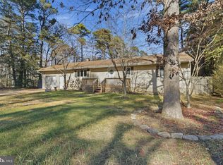 9 Grove Ct, Little Egg Harbor, NJ 08087