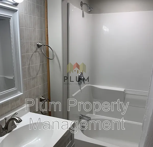 2318 S 10th St W — Photo 15