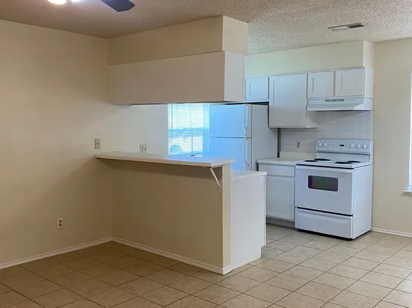 815 W Olmos Dr, San Antonio, TX 78212