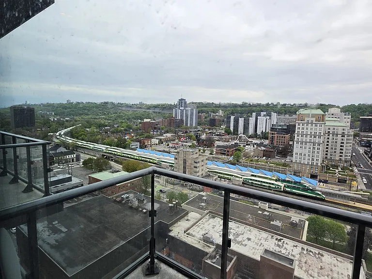 75 James St S #704 — Photo 25