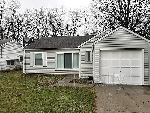 1411 Eastwood Ave Photo 1