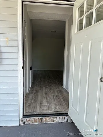 2 bed, 1.0 bath, 4002 sqft, $1,600 — Photo 3