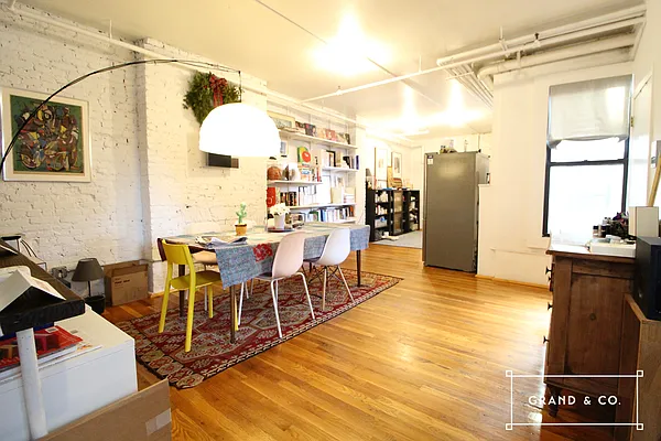 Rented by Grand & Co. | media 4