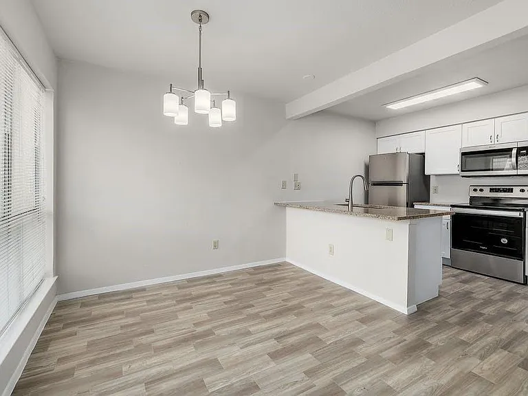 6910 Hart Ln #907 — Photo 10
