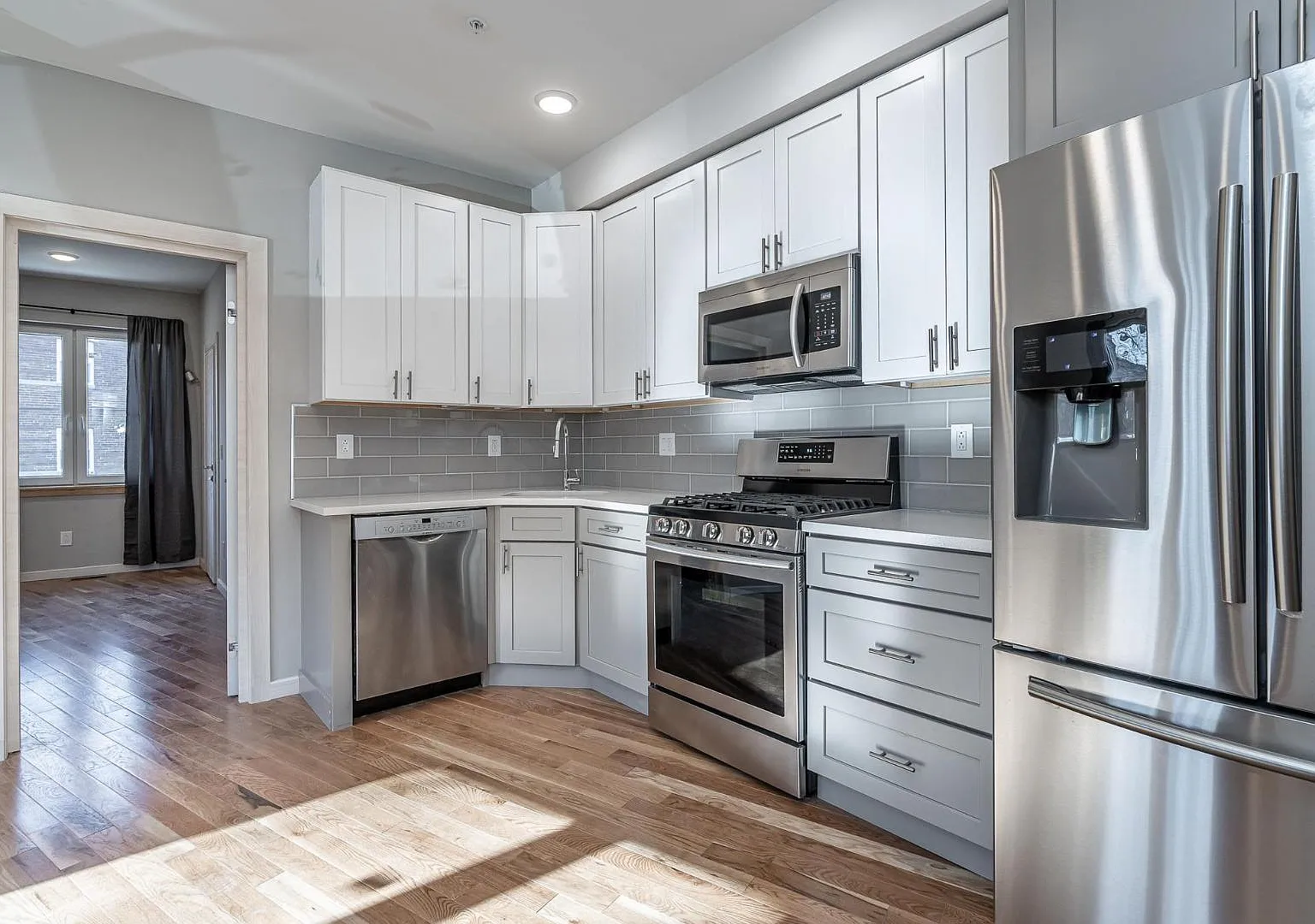2045 N College Ave - #A — Photo 4