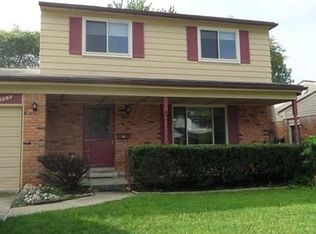 2868 Belcher Dr, Sterling Heights, MI 48310